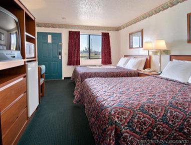 Hotel Days West 2*