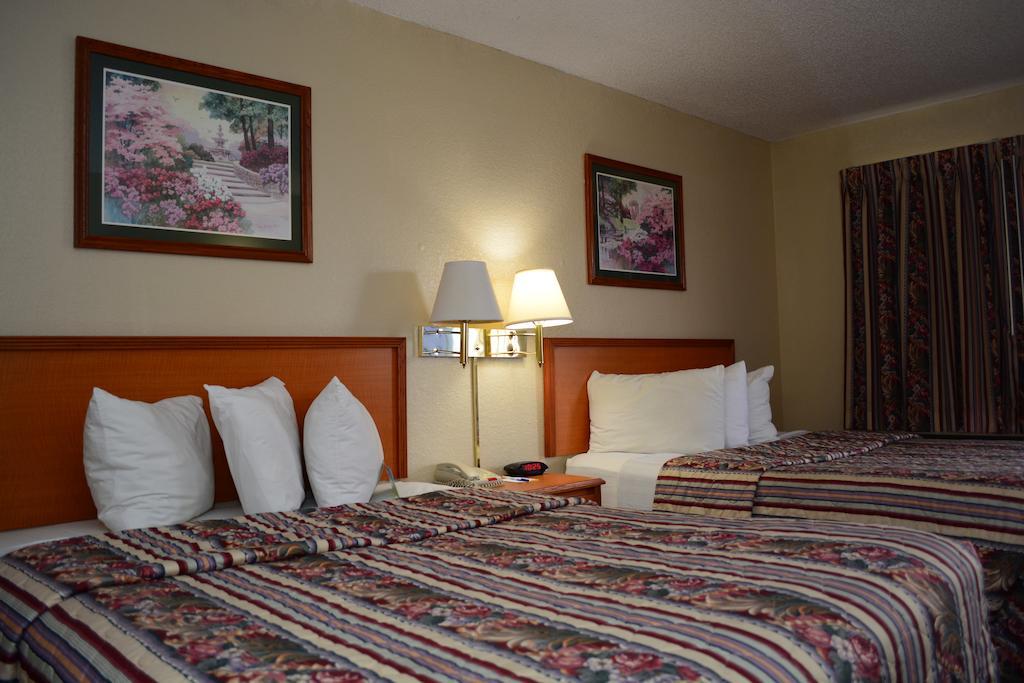 Hotel Days West Oklahoma City